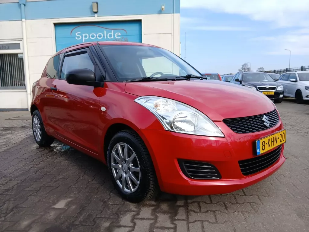 Suzuki Swift (2013) — foto 1