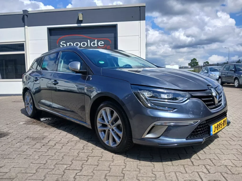 Renault Mégane (2019) — foto 1