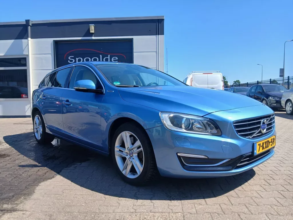 Volvo V60 (2013) — foto 1