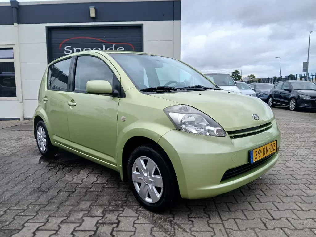 Daihatsu Sirion (2005) — foto 1
