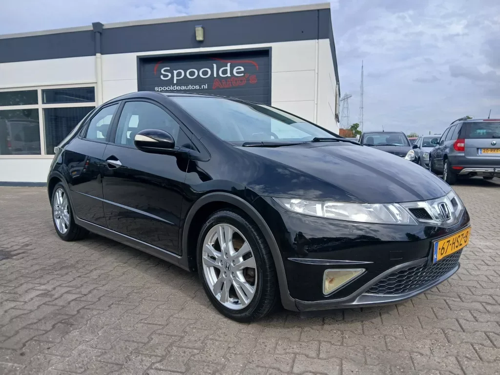 Honda Civic (2009) — foto 1