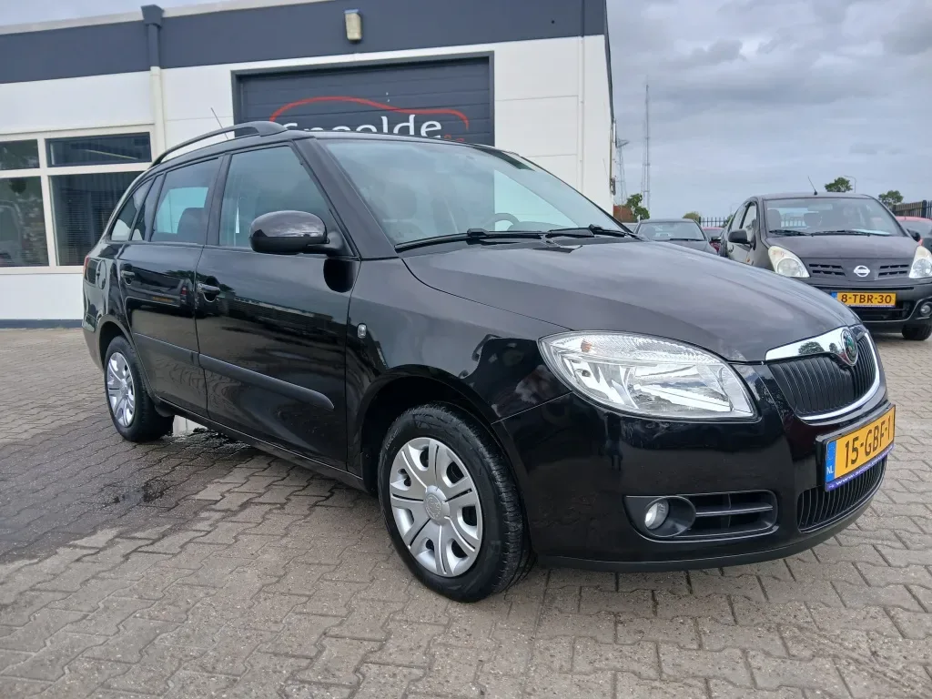 Škoda Fabia (2008) — foto 1