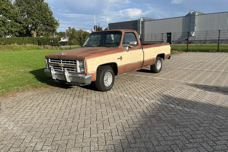 Chevrolet C%2010 (1986)
