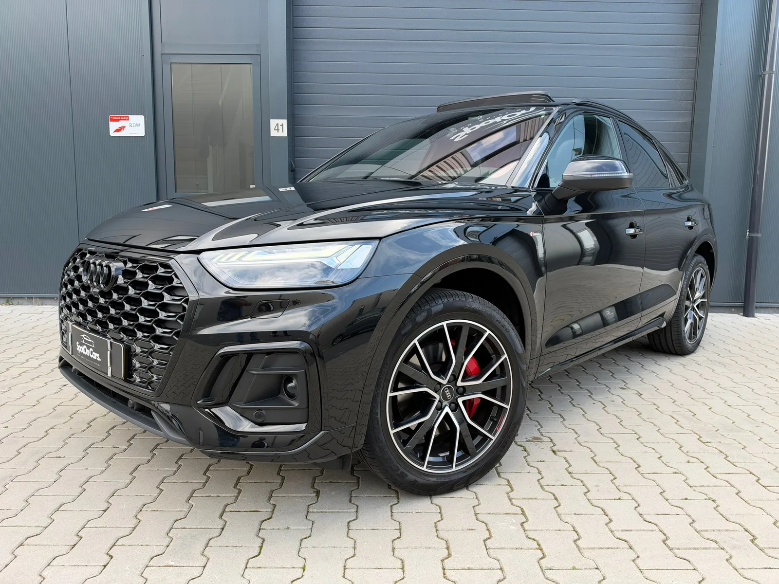 Audi Q5 Sportback (2025) — foto 1