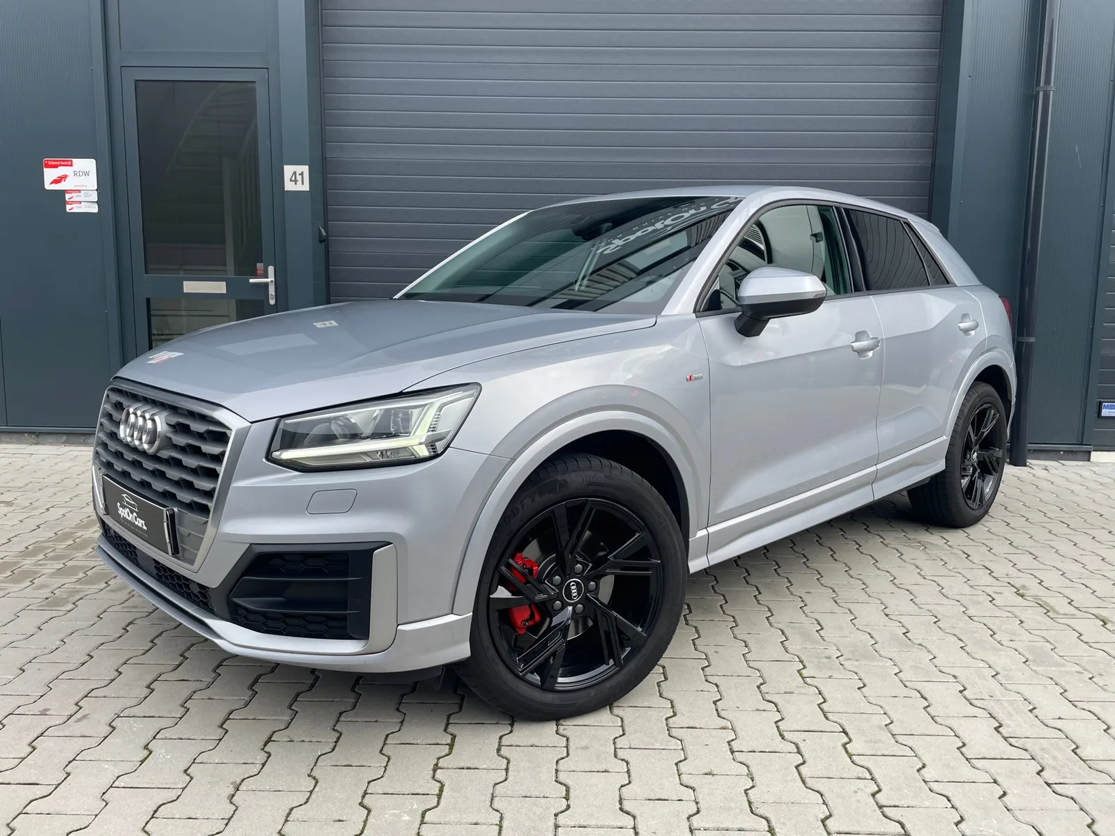 Audi Q2 (2020) — foto 1