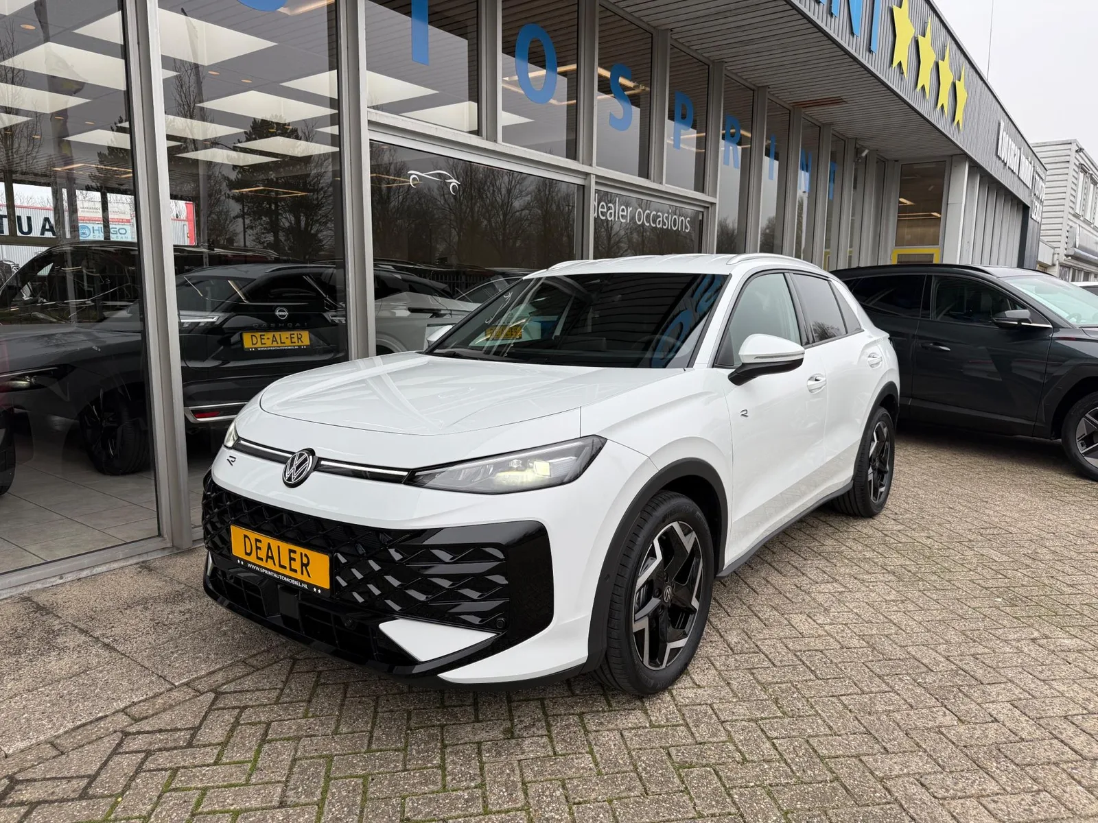 Volkswagen T-Roc (2025) — foto 1