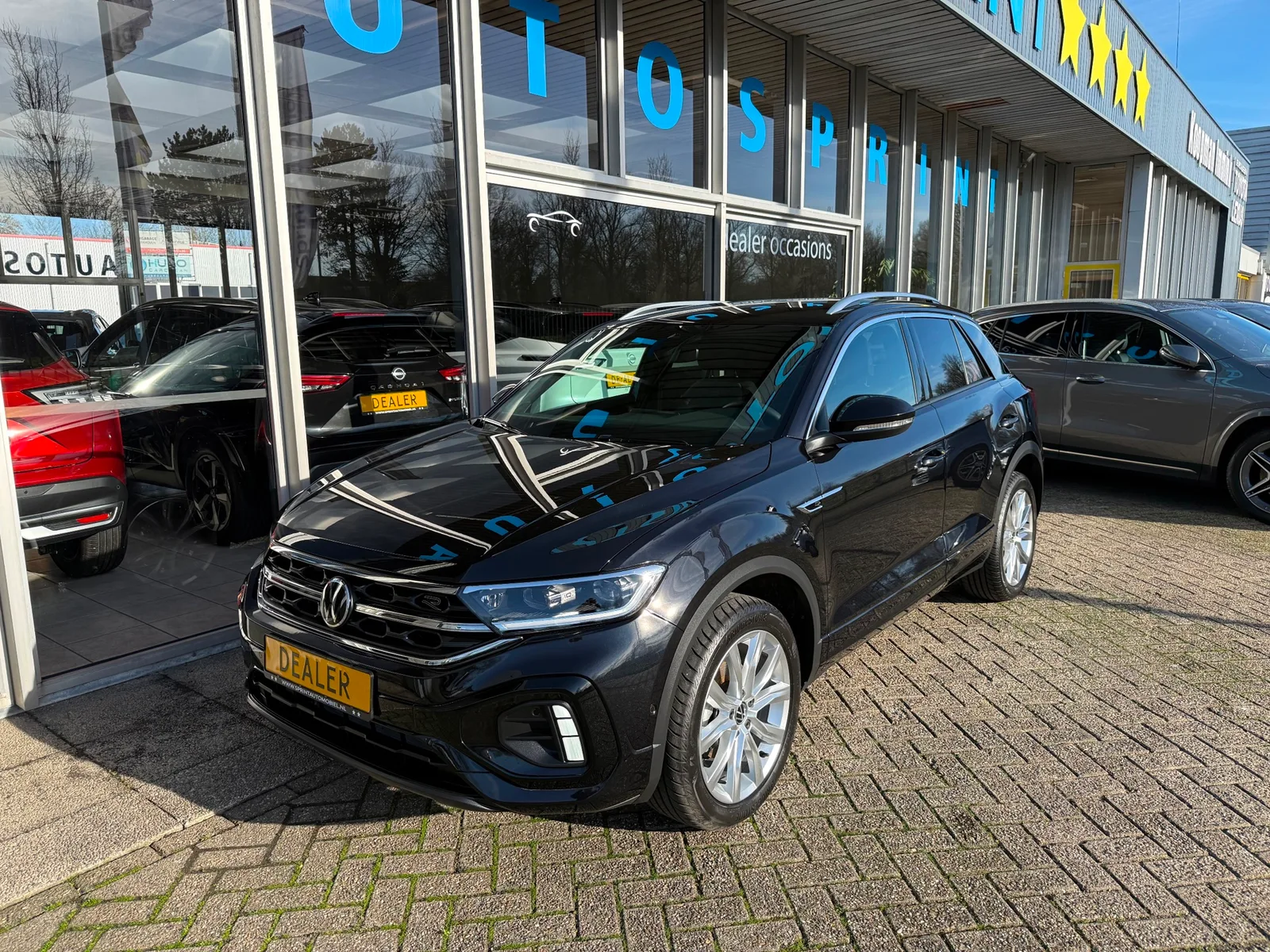 Volkswagen T-Roc (2025) — foto 1