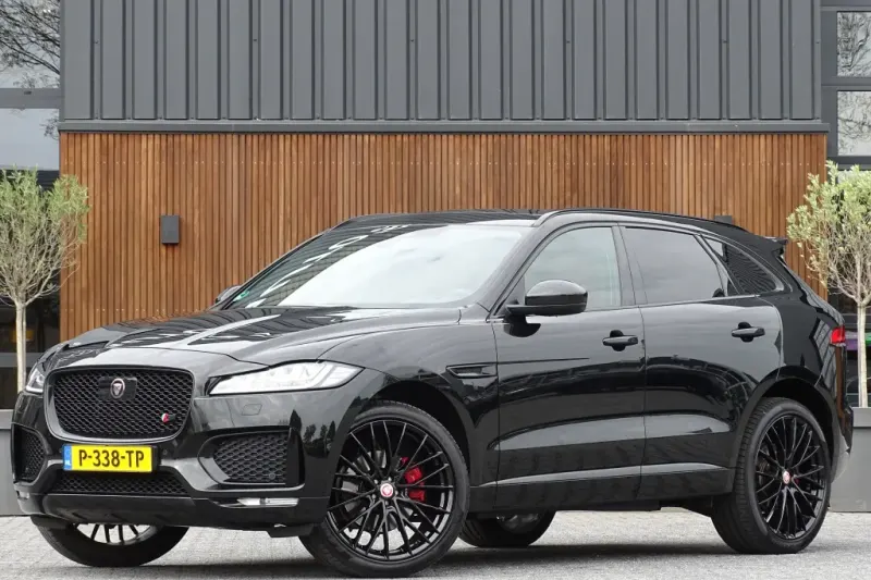 Jaguar F-Pace (2017)