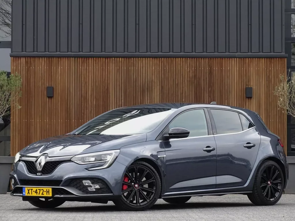 Renault Mégane (2018) — foto 1