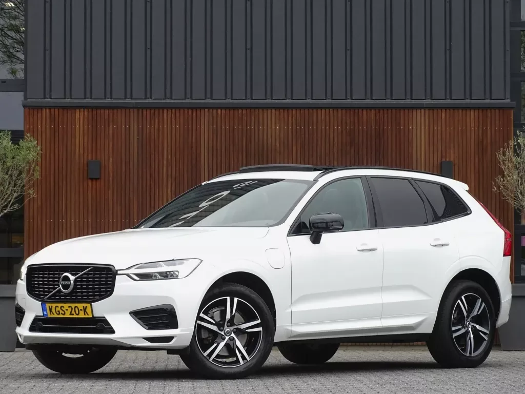 Volvo XC60 (2020) — foto 1
