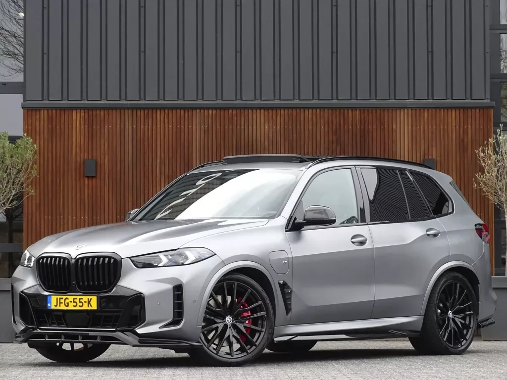 BMW X5 (2023) — foto 1