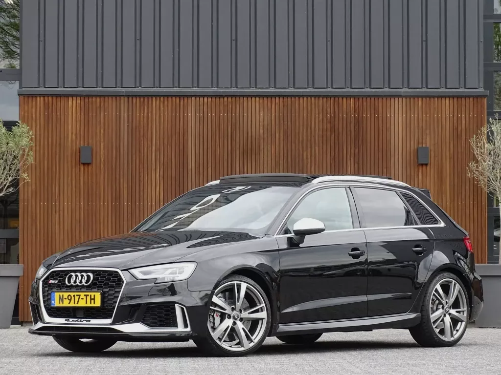 Audi RS 3 (2018) — foto 1