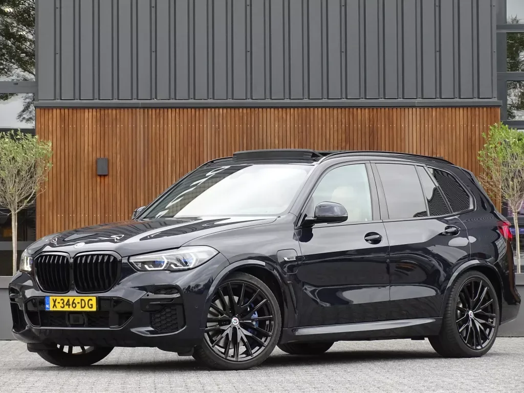 BMW X5 (2022) — foto 1