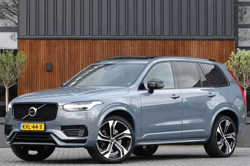 Volvo XC90 (2023)