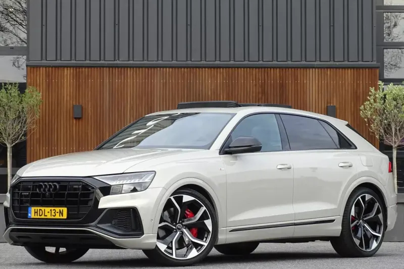 Audi Q8 (2021)
