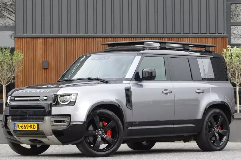Land Rover Defender (2021)