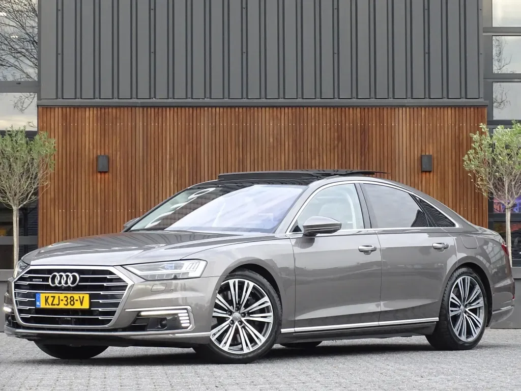 Audi A8 (2019) — foto 1