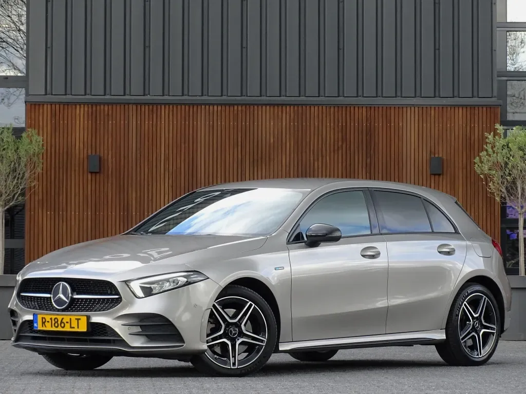 Mercedes-Benz A-Klasse (2020) — foto 1