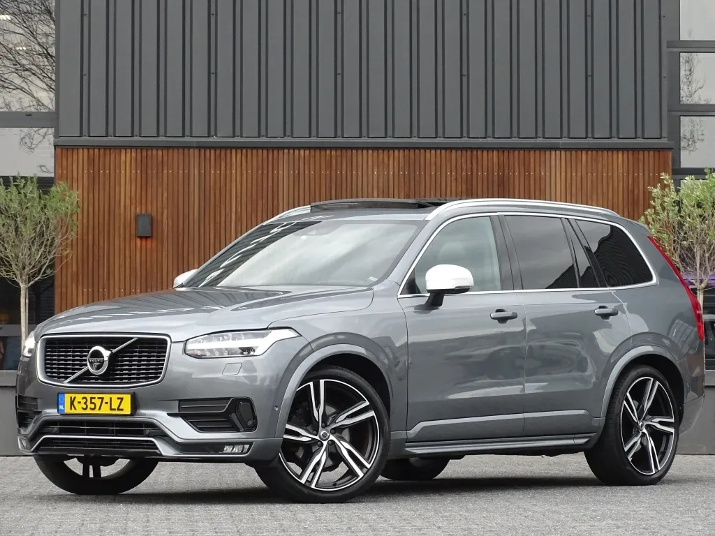 Volvo XC90 (2017) — foto 1