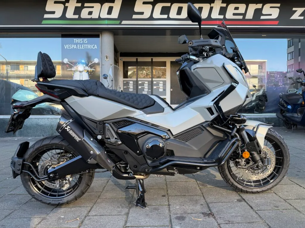 Honda X-adv 750 special mud (2026) — foto 1