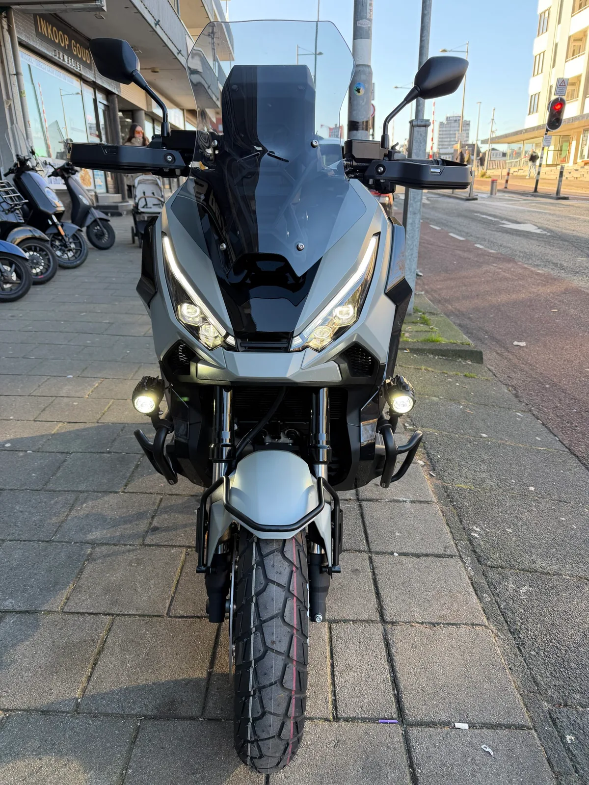Honda X-ADV (2026) — foto 1