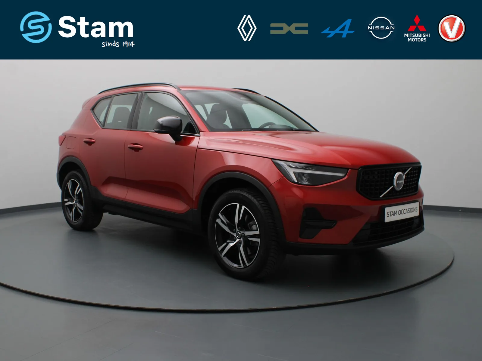 Volvo XC40 (2024) — foto 1