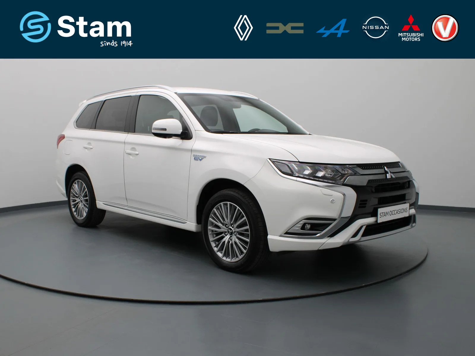 Mitsubishi Outlander (2021) — foto 1