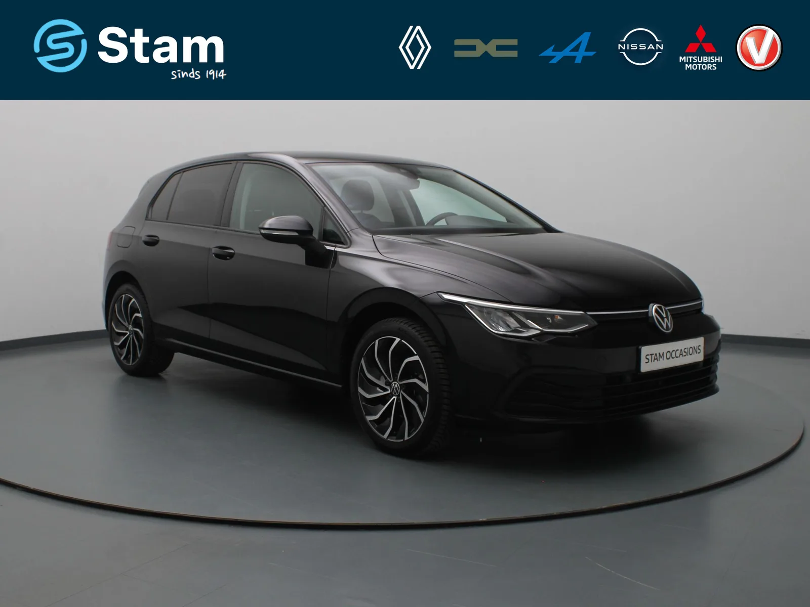 Volkswagen Golf (2023) — foto 1