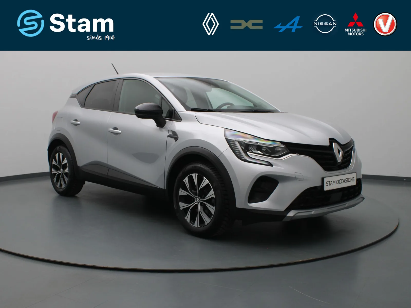 Renault Captur (2023) — foto 1