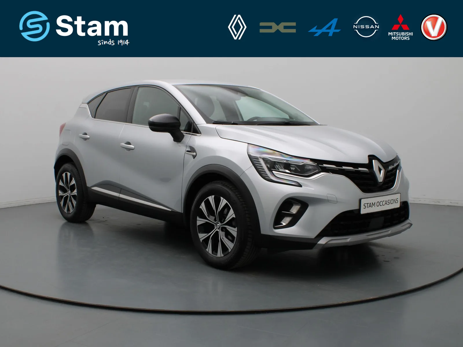 Renault Captur (2023) — foto 1