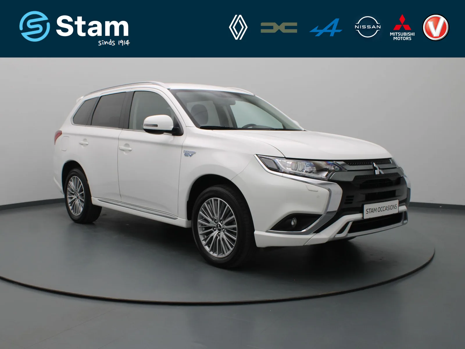 Mitsubishi Outlander (2021) — foto 1