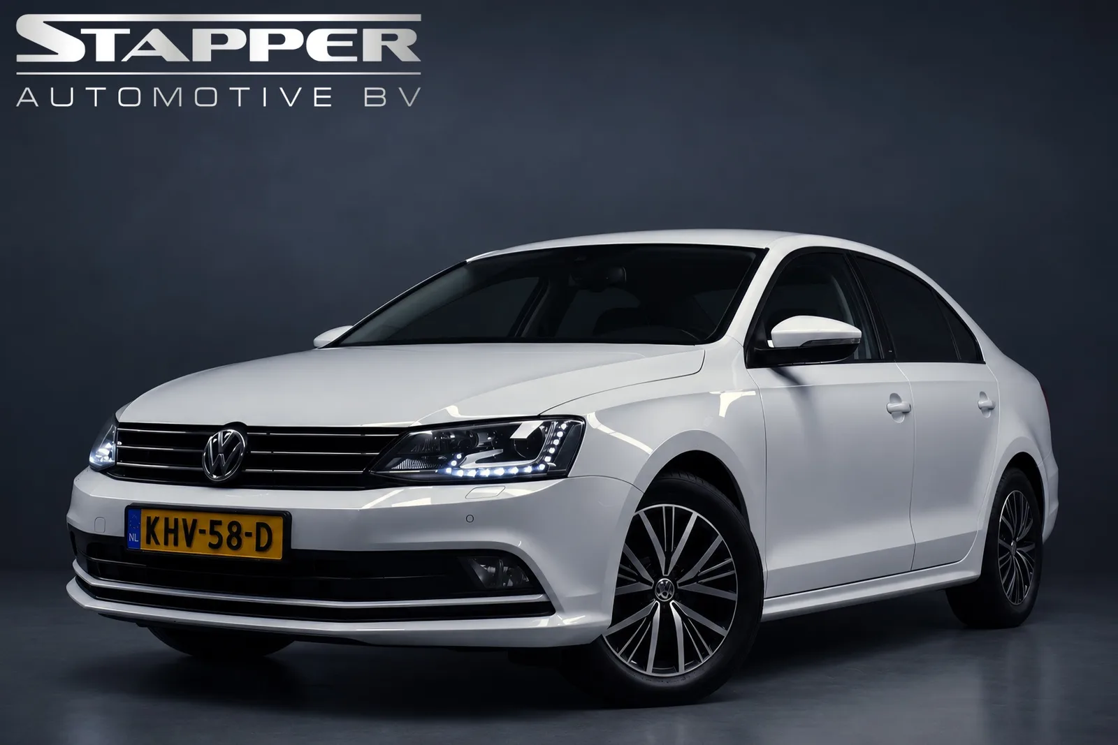 Volkswagen Jetta (2016) — foto 1