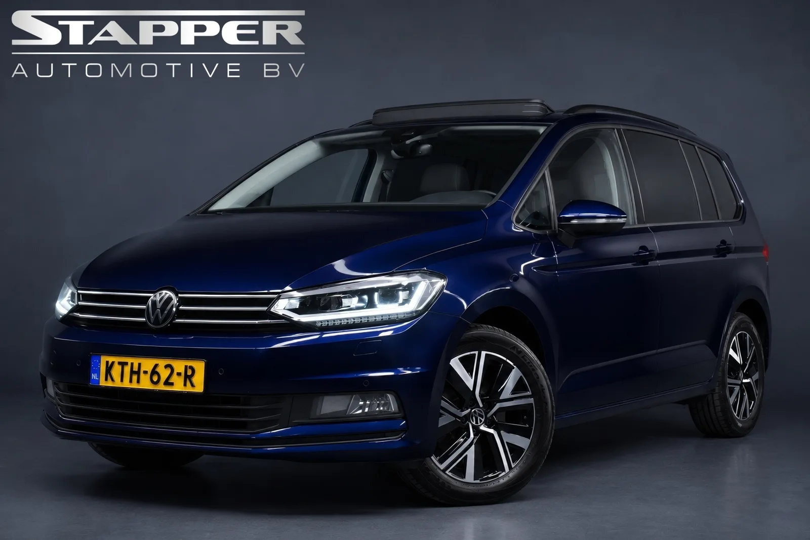 Volkswagen Touran (2024) — foto 1