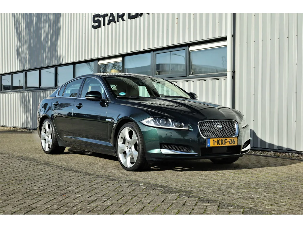Jaguar XF (2013) — foto 1