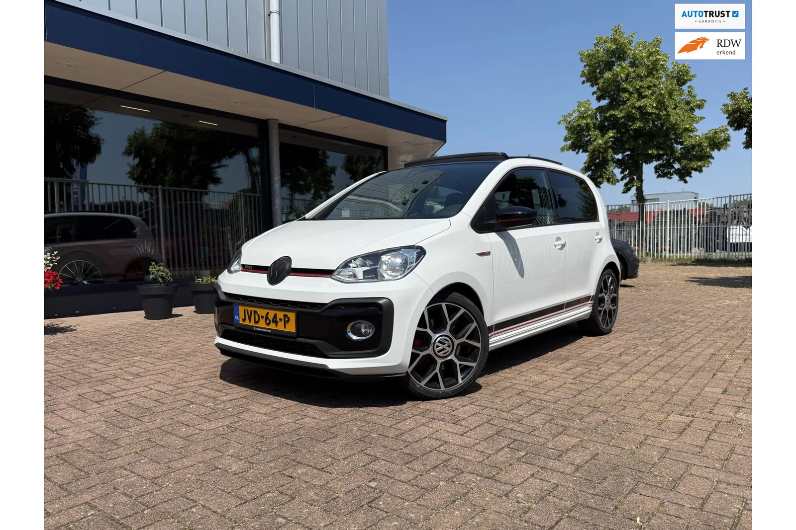 Volkswagen Up! (2019) — foto 1