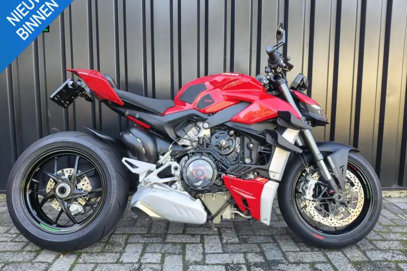 Ducati Streetfighter V4 (2020)