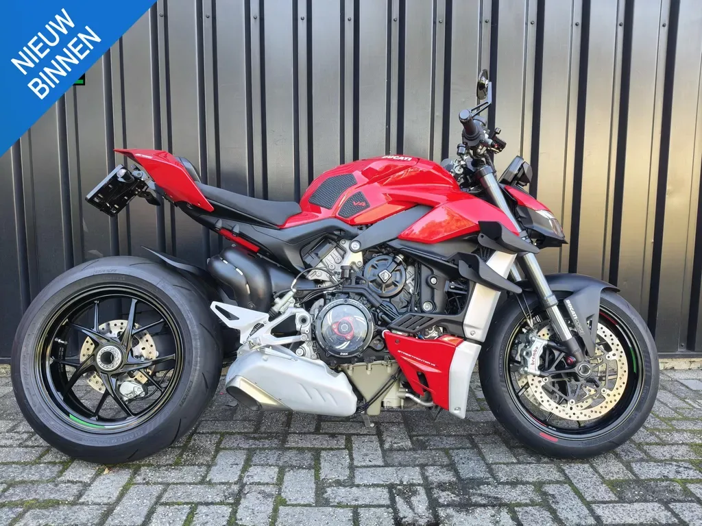 Ducati Streetfighter V4 (2020) — foto 1