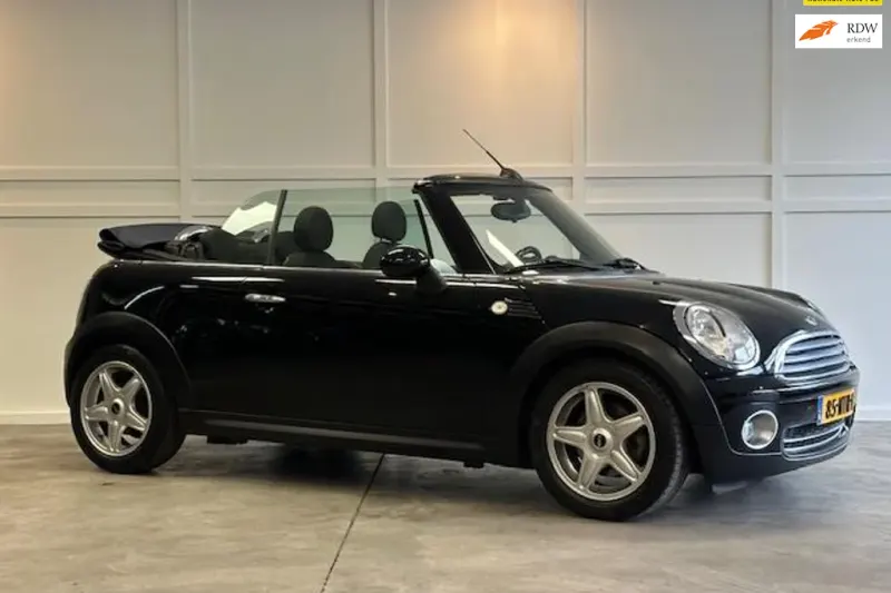 MINI Cabrio (2010)