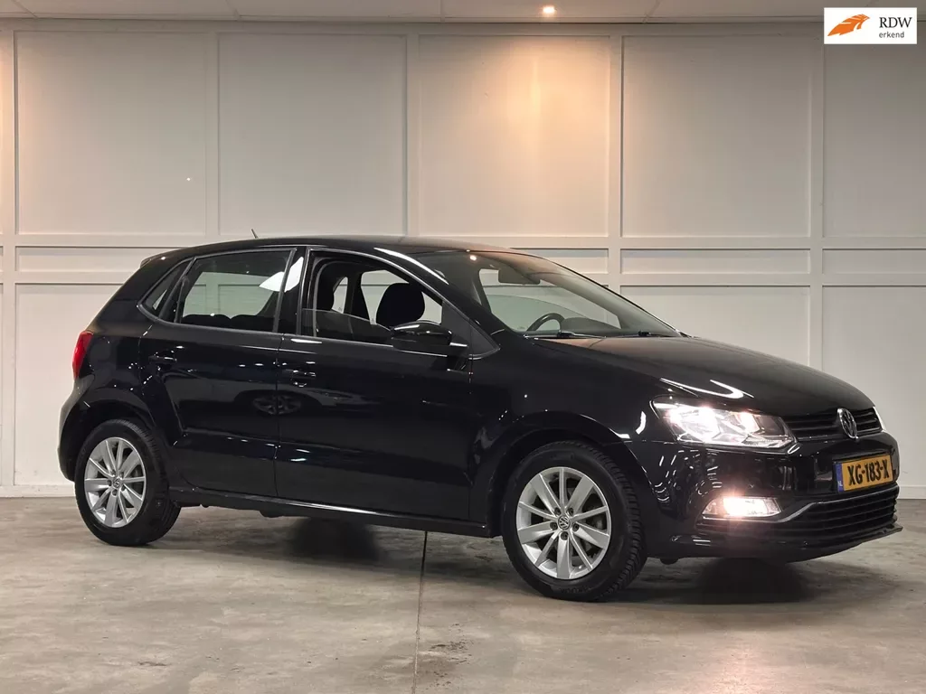 Volkswagen Polo (2016) — foto 1