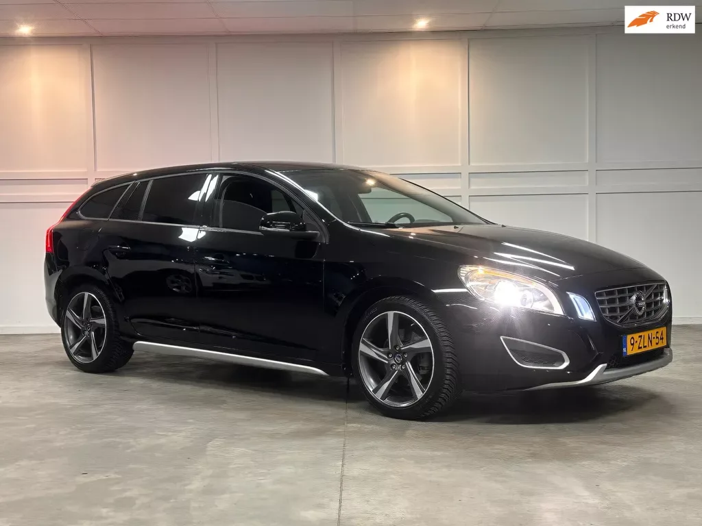 Volvo V60 (2011) — foto 1