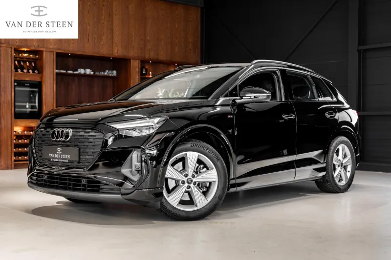 Audi Q4 e-tron (2024)