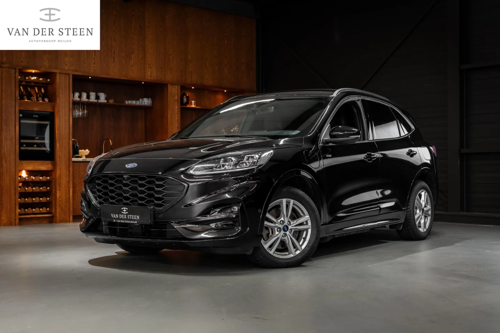 Ford Kuga (2020) — foto 1