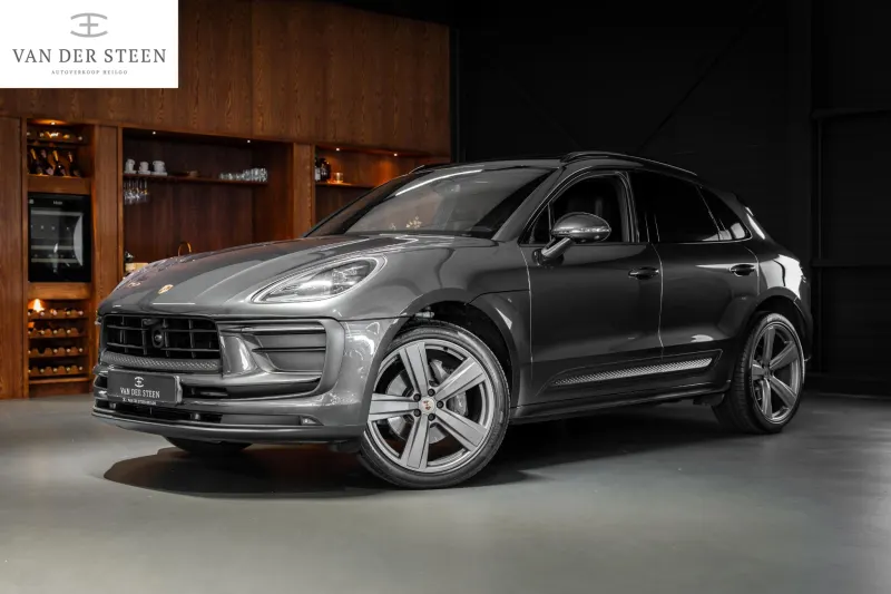 Porsche Macan (2022)