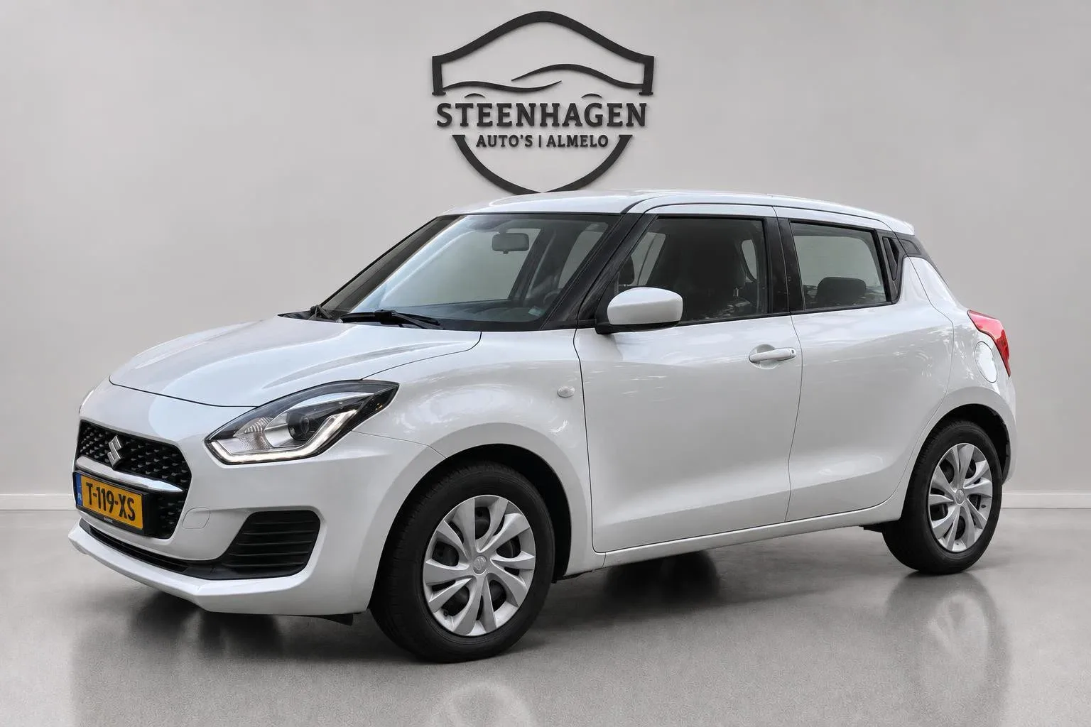 Suzuki Swift (2021) — foto 1