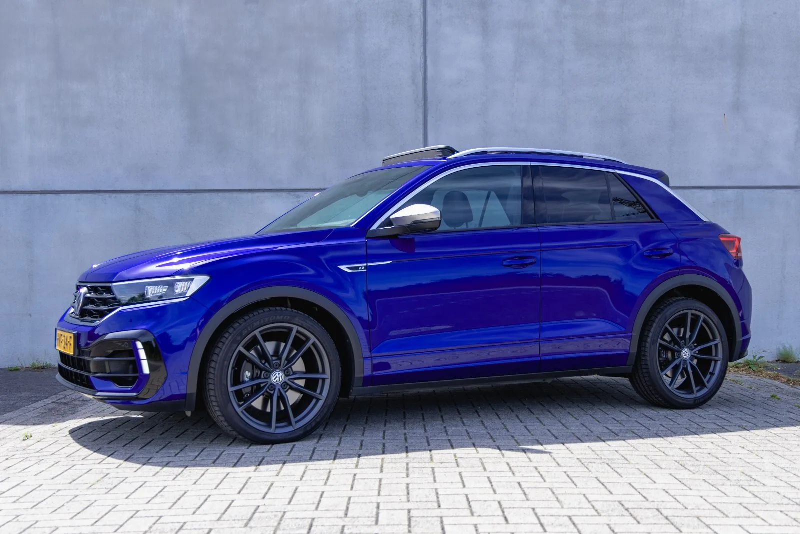 Volkswagen T-Roc (2021) — foto 1