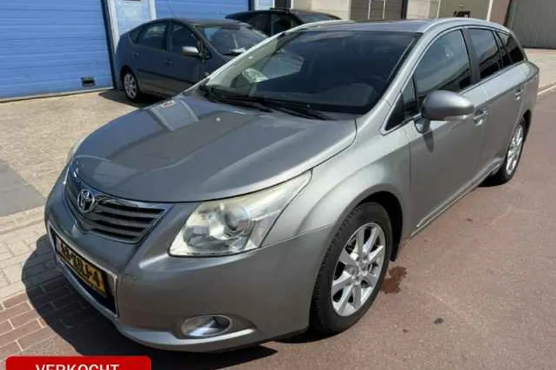 Toyota Avensis (2010)
