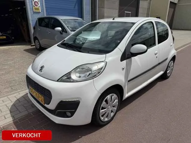 Peugeot 107 (2012) — foto 1