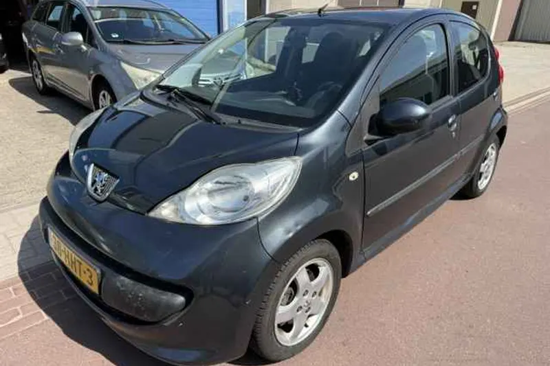 Peugeot 107 (2009)