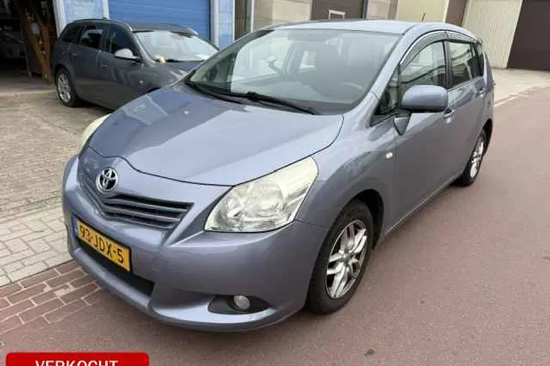 Toyota Verso (2009)