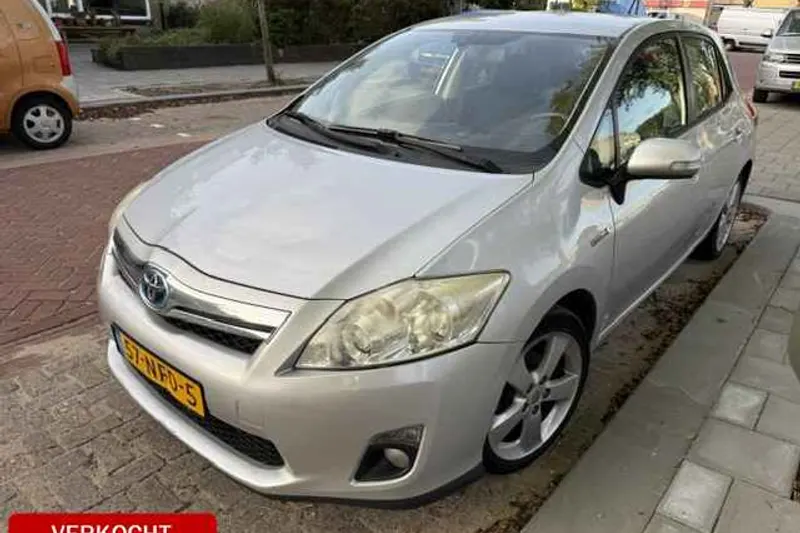 Toyota Auris (2010)